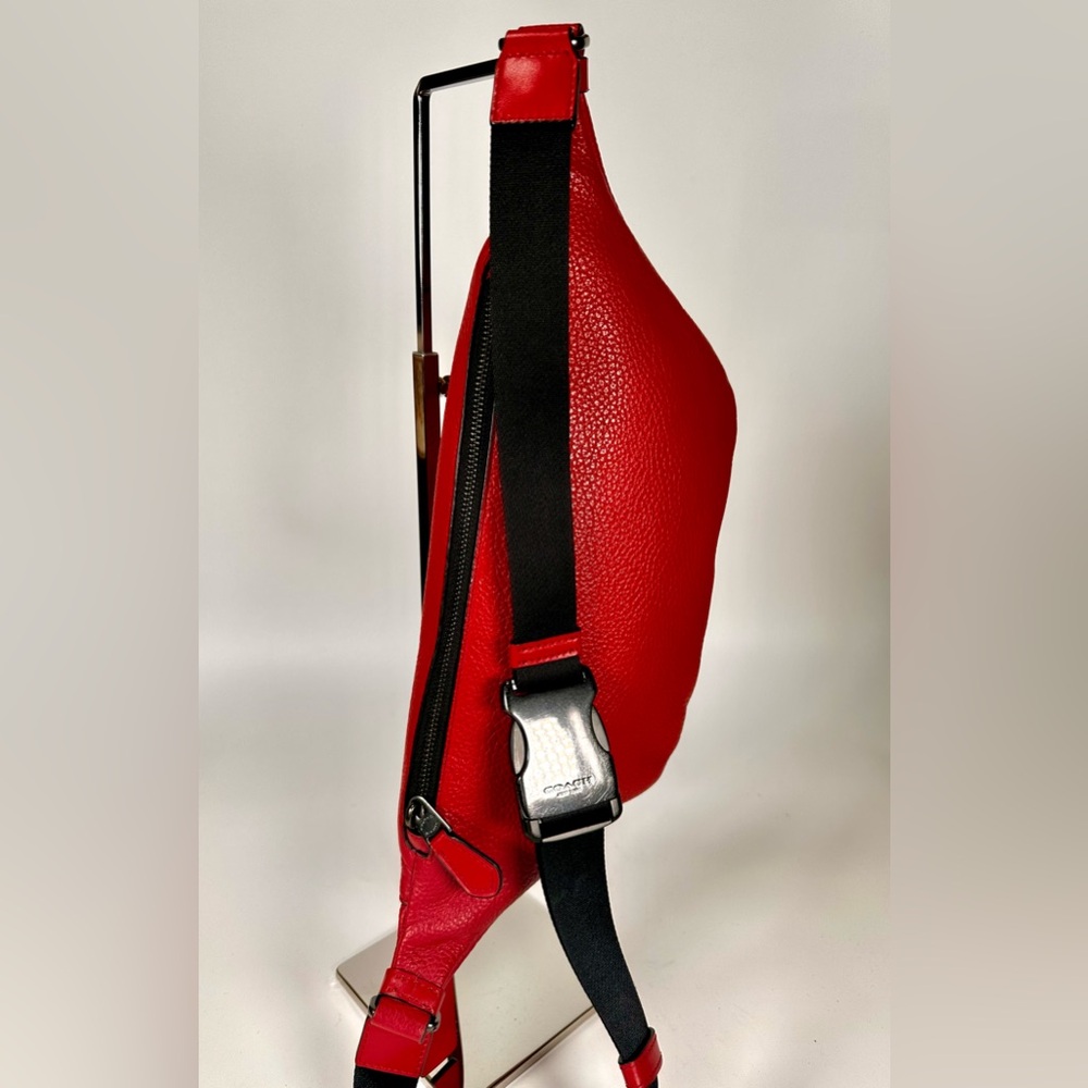 Coach Red Warren Leather Belt/Sling Bag Unisex - Picture 8 of 11